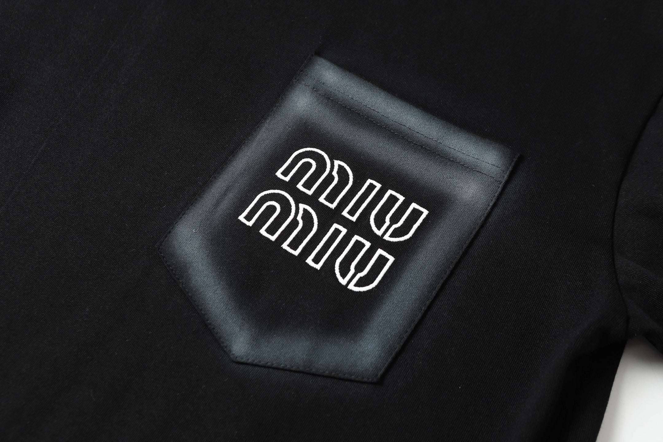 LuxluxHouse Best Quality Clothes Miu Miu T-shirt