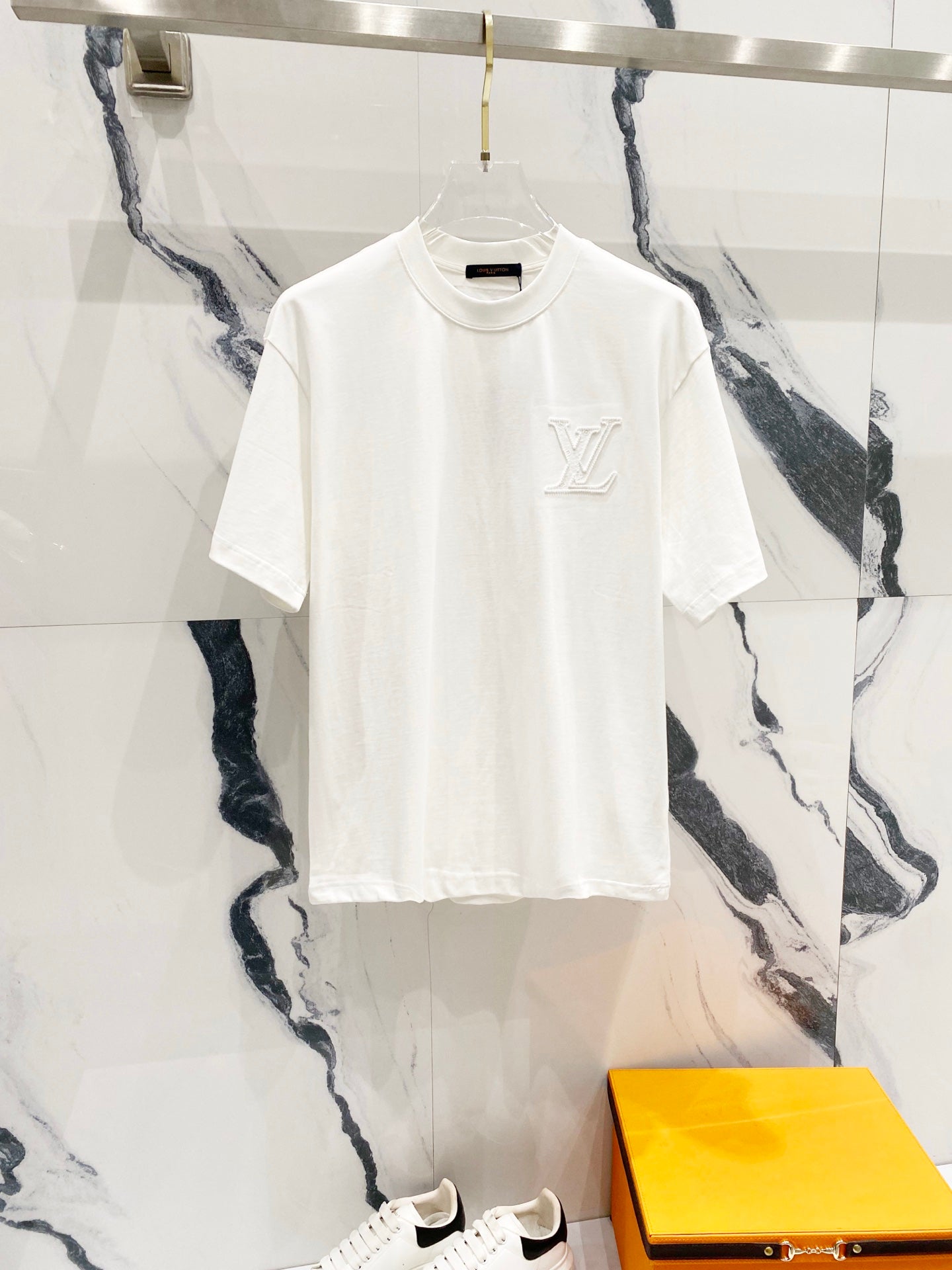 LuxluxHouse Best Quality Clothes T-shirt Louis Vuitton