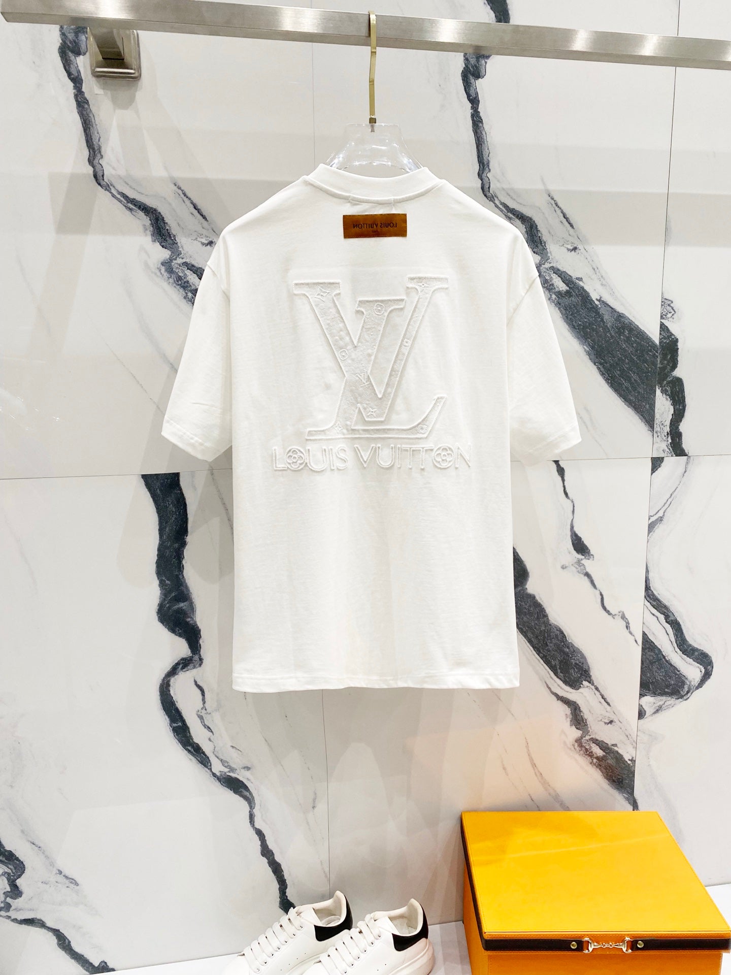 LuxluxHouse Best Quality Clothes T-shirt Louis Vuitton