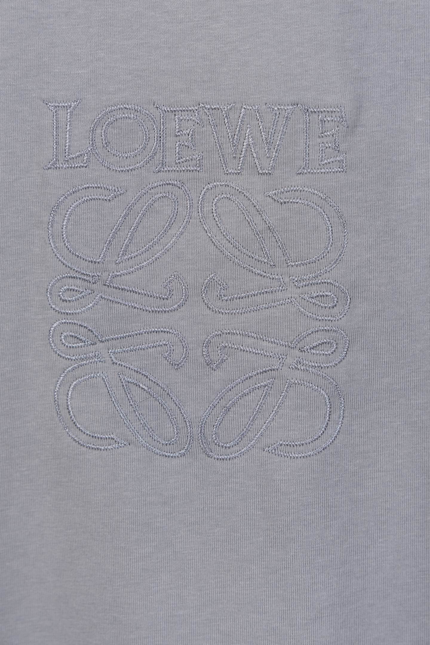 LuxluxHouse Best Quality Clothes T-shirt Loewe