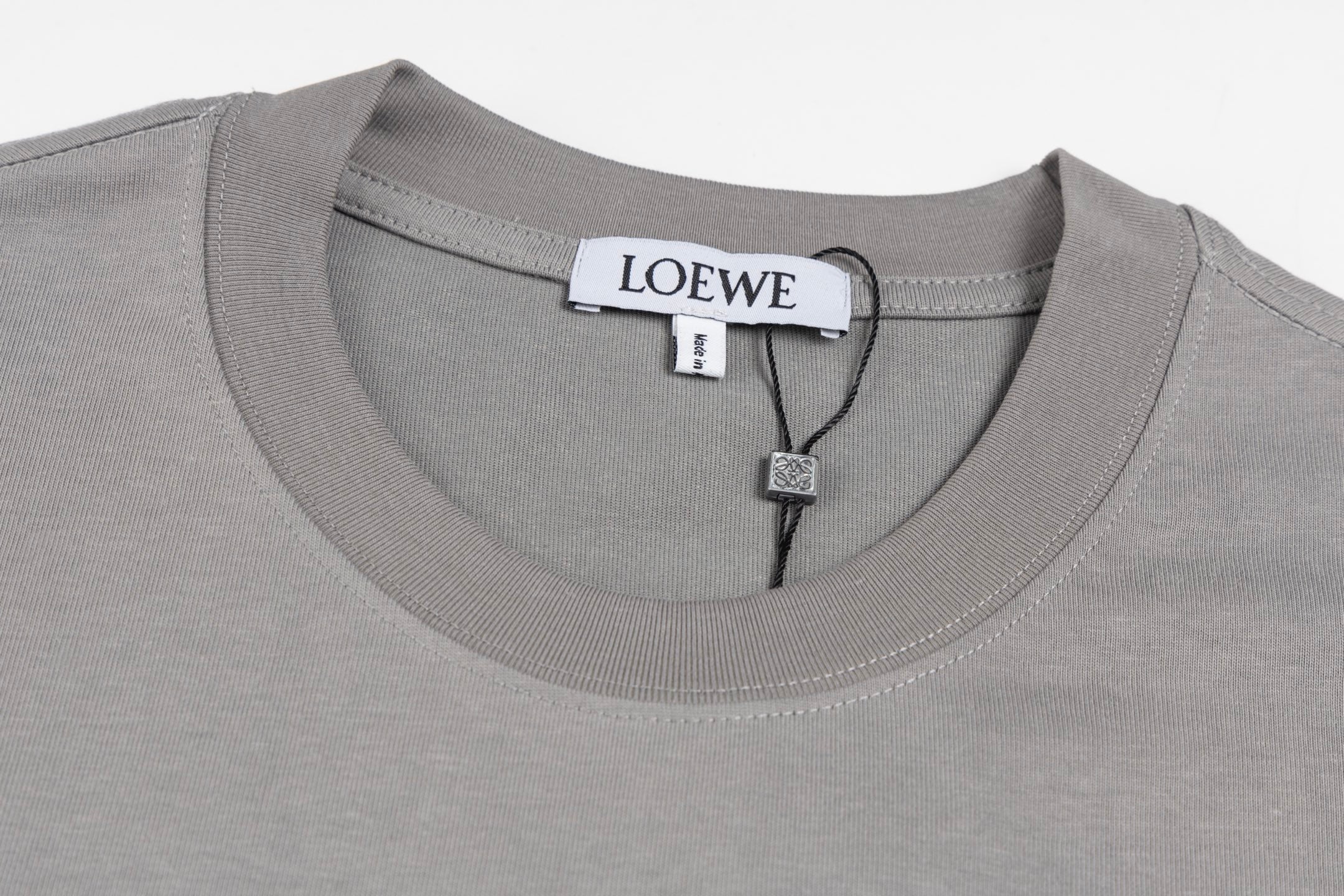 LuxluxHouse Best Quality Clothes T-shirt Loewe