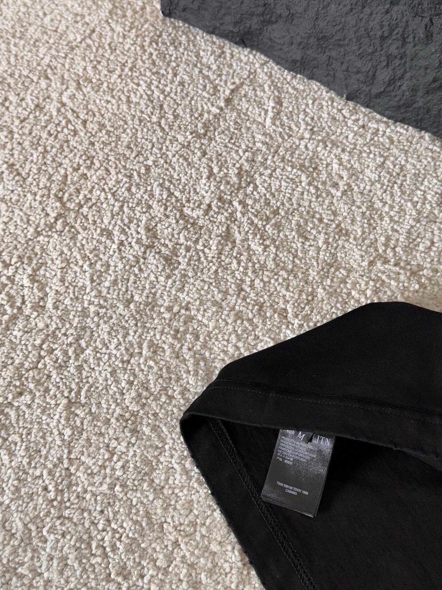 LuxluxHouse Best Quality Clothes T-shirt Vivienne Westwood