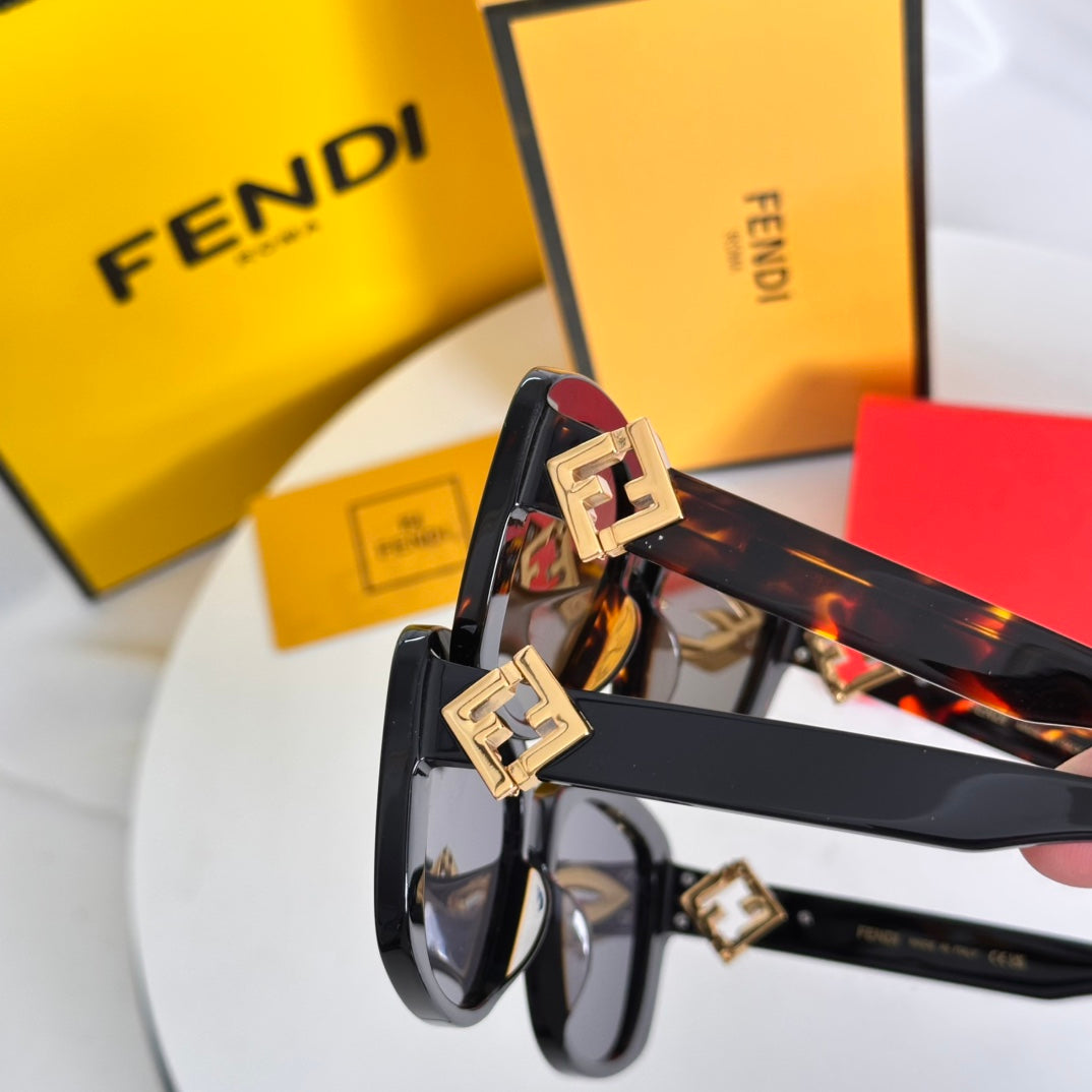 LuxluxHouse Best Quality Glasses Fendi