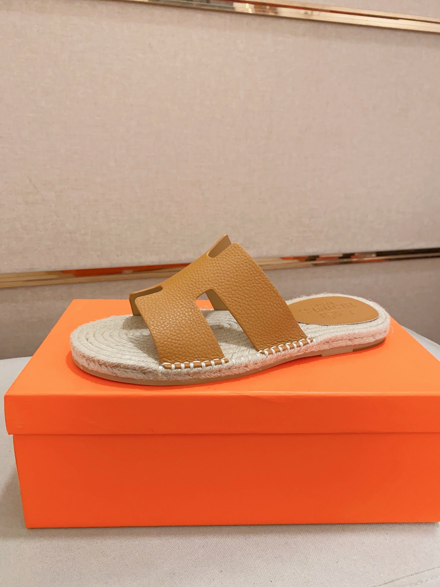 LuxluxHouse Best Quality Sandals Hermes