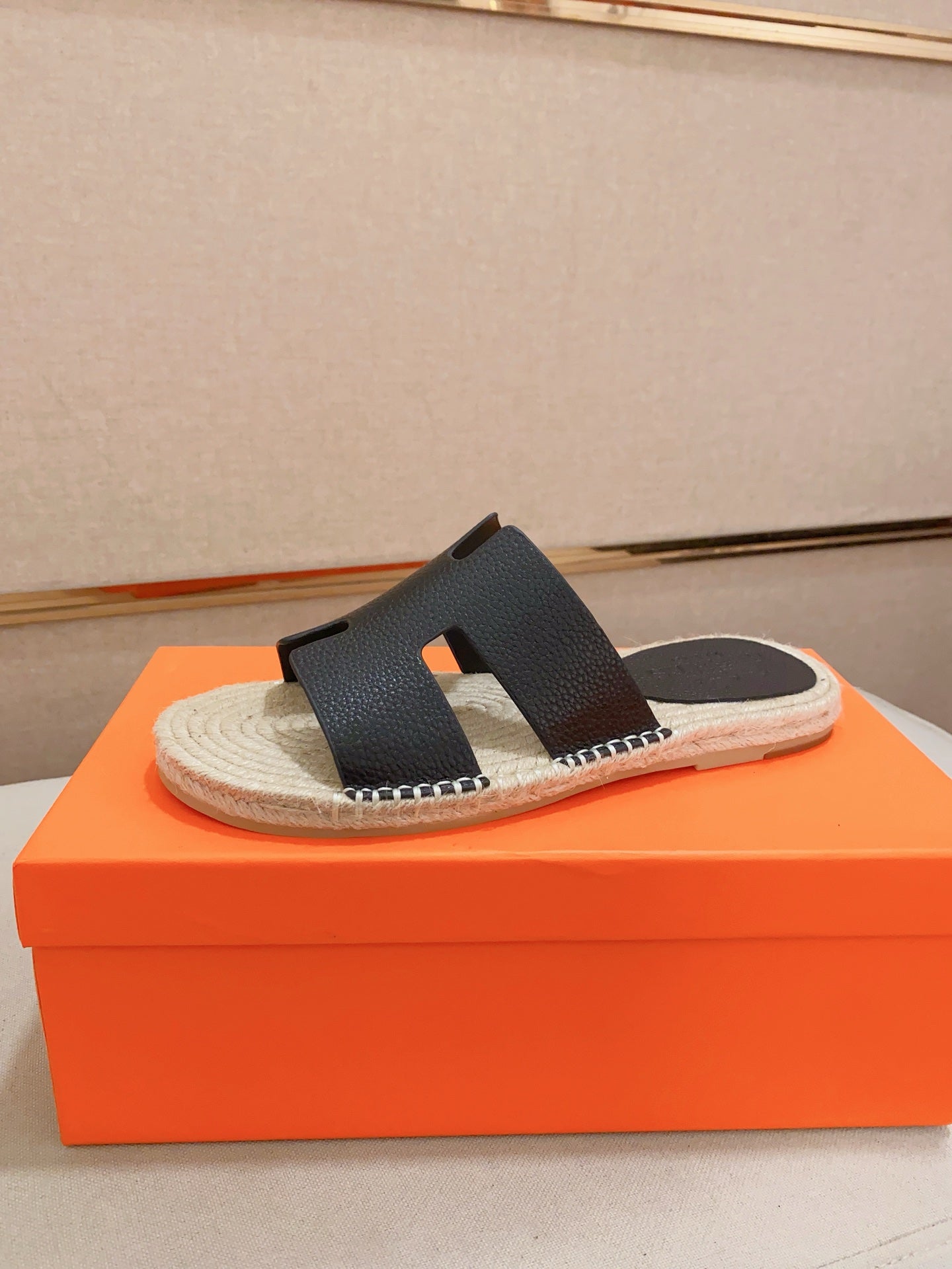 LuxluxHouse Best Quality Sandals Hermes