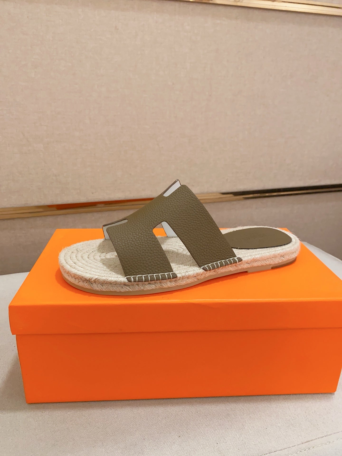 LuxluxHouse Best Quality Sandals Hermes