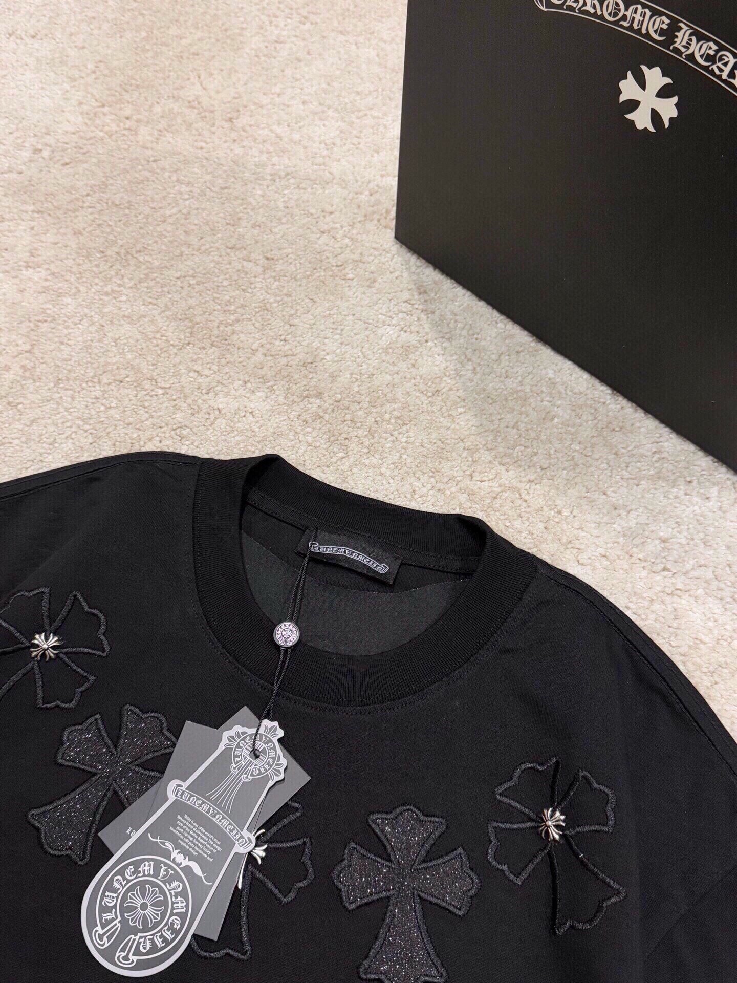 LuxluxHouse Best Quality Clothes Chrome Hearts T-shirt