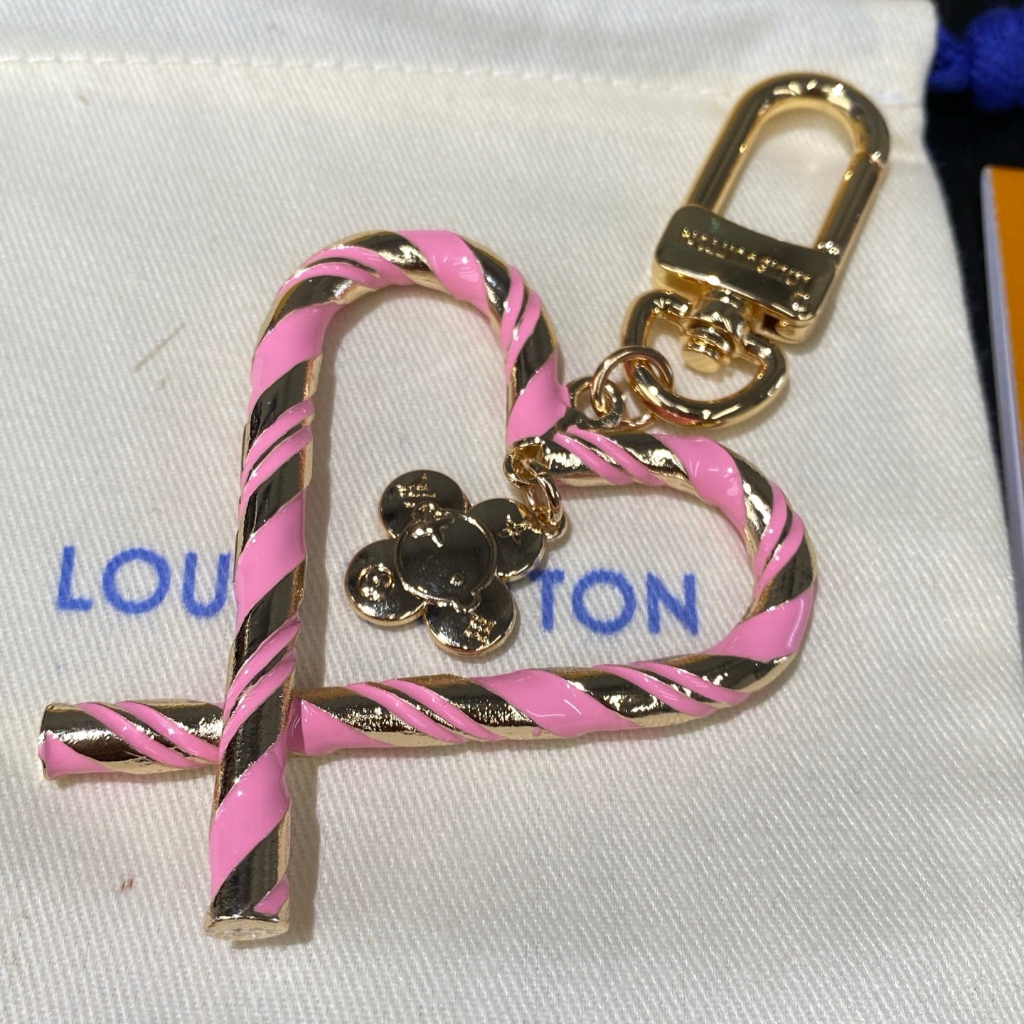 LuxluxHouse Best Quality Accessories Keychain Louis Vuitton Keychain