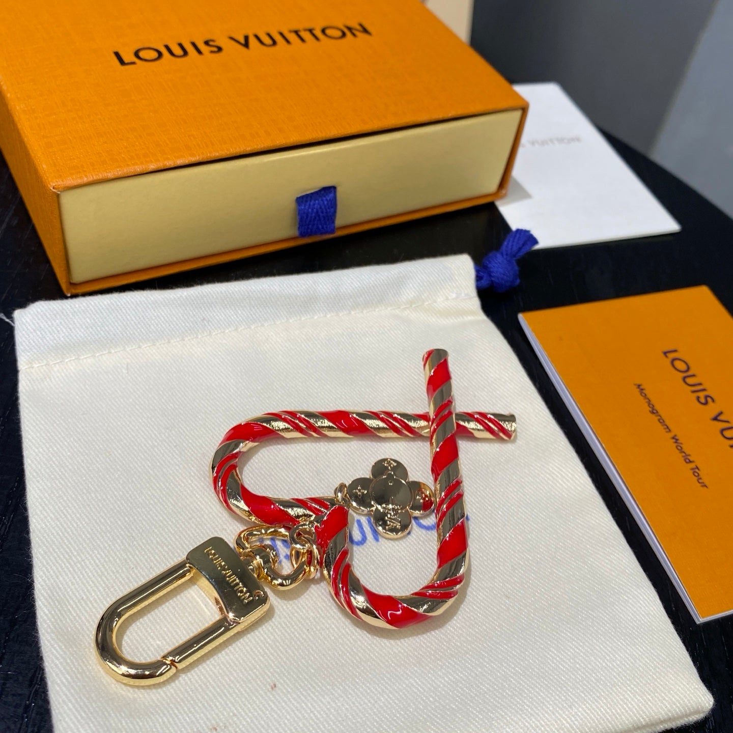 LuxluxHouse Best Quality Accessories Keychain Louis Vuitton Keychain