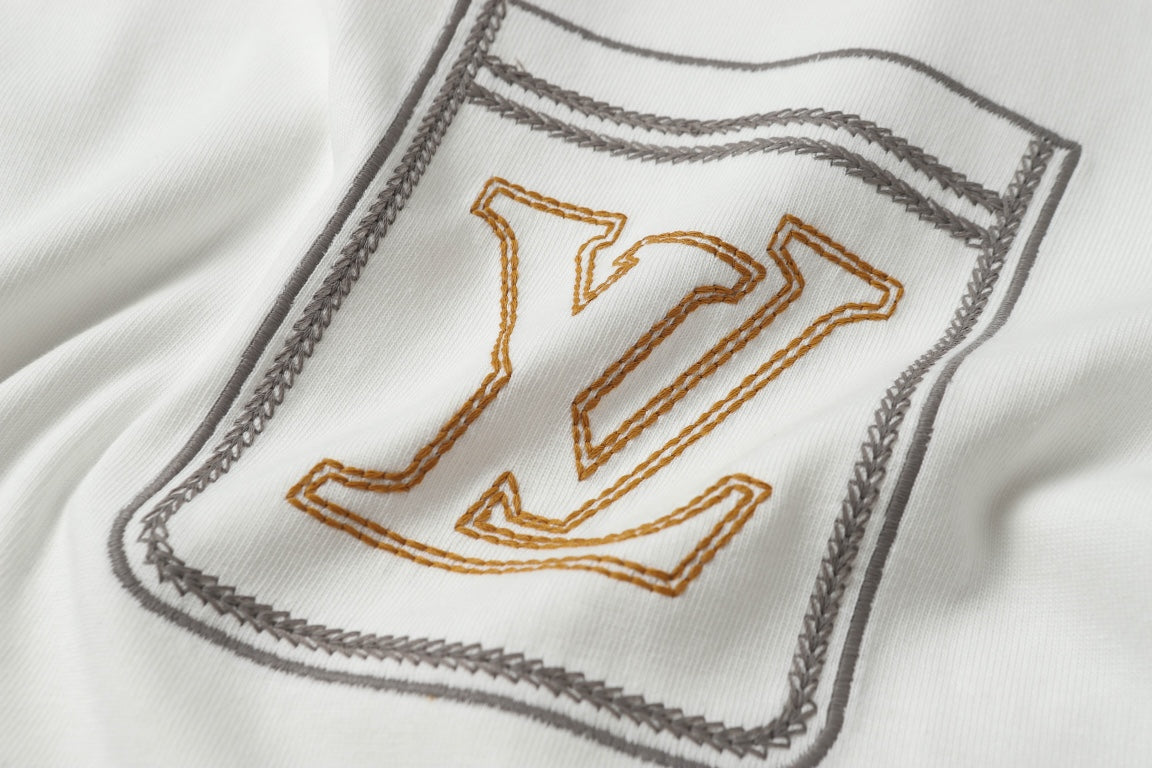LuxluxHouse Best Quality Clothes T-shirt Louis Vuitton