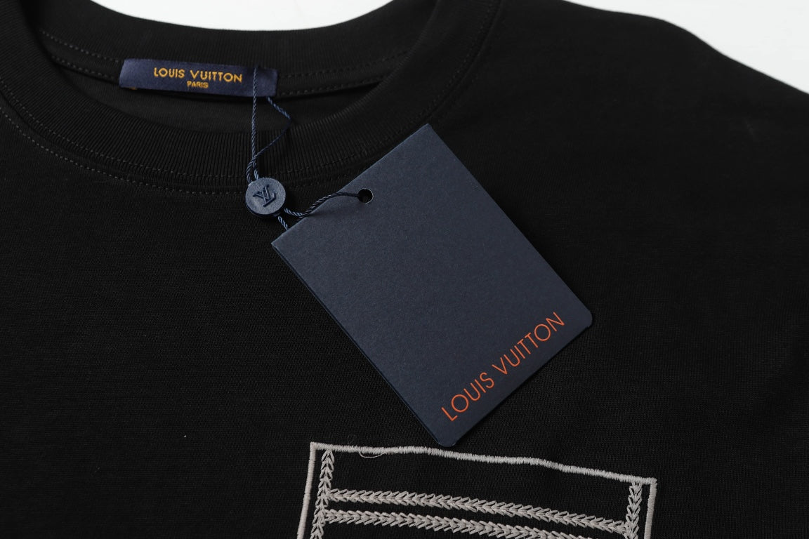LuxluxHouse Best Quality Clothes T-shirt Louis Vuitton