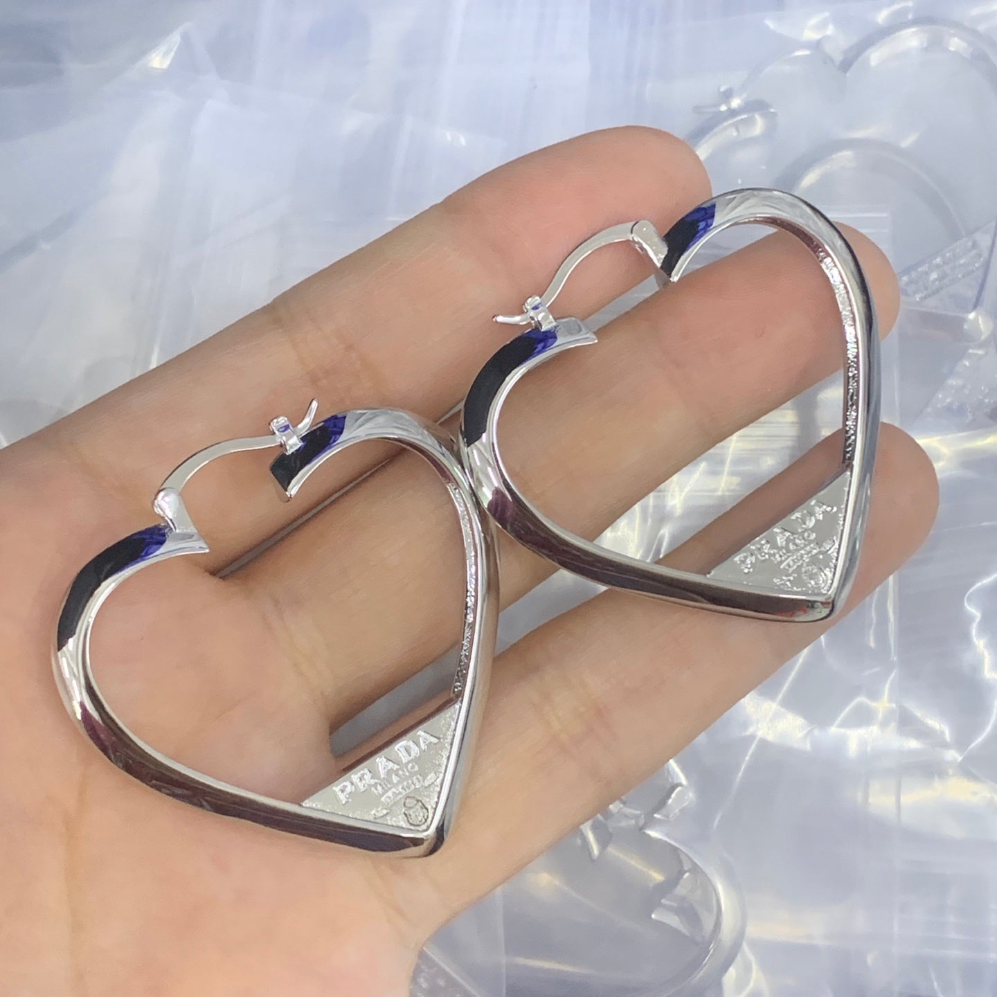 LuxluxHouse Low Price And High Quality Accessories Prada