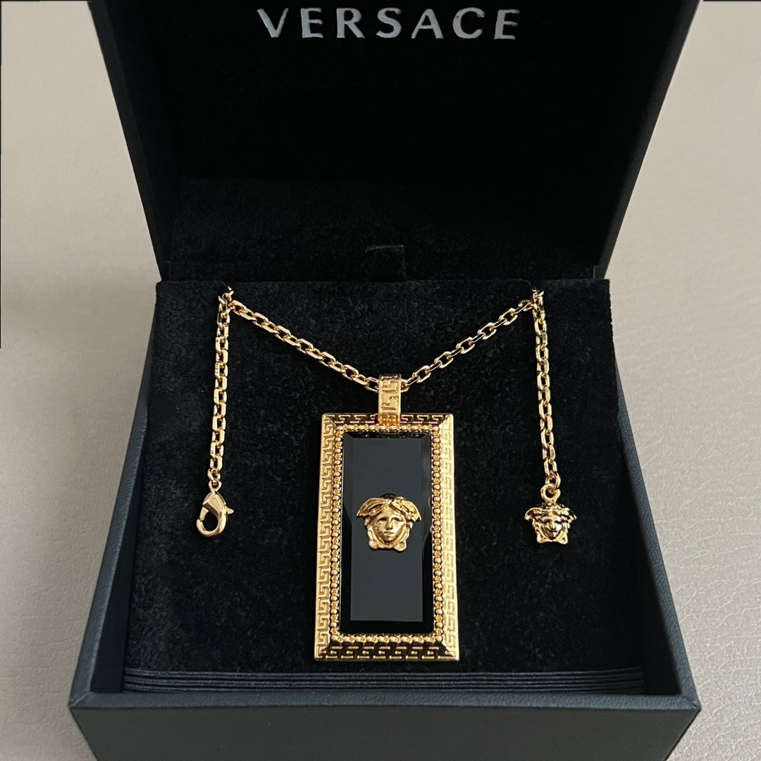 LuxluxHouse Best Quality Accessories Necklace Versace
