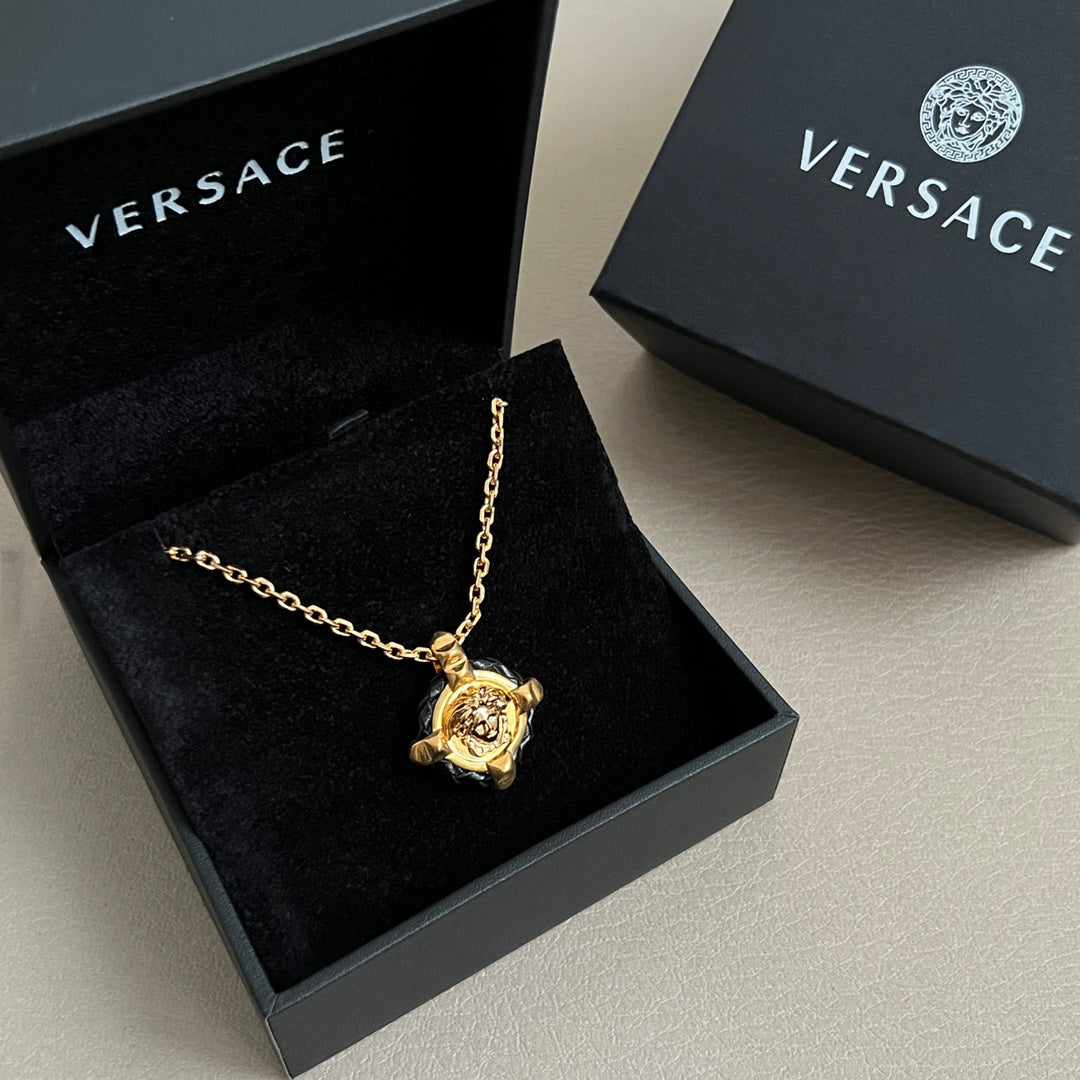 LuxluxHouse Best Quality Accessories Necklace Versace