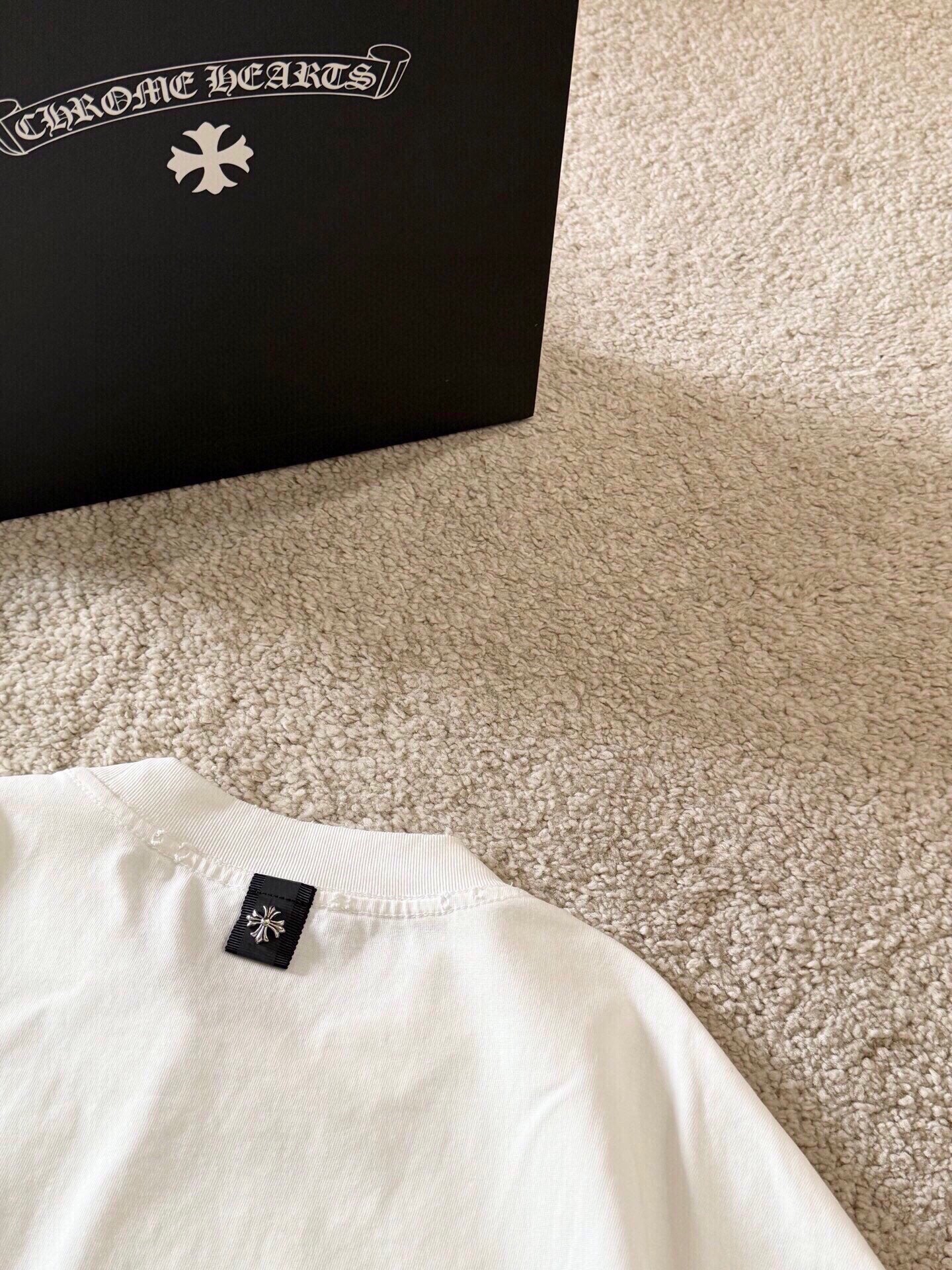 LuxluxHouse Best Quality Clothes Chrome Hearts T-shirt