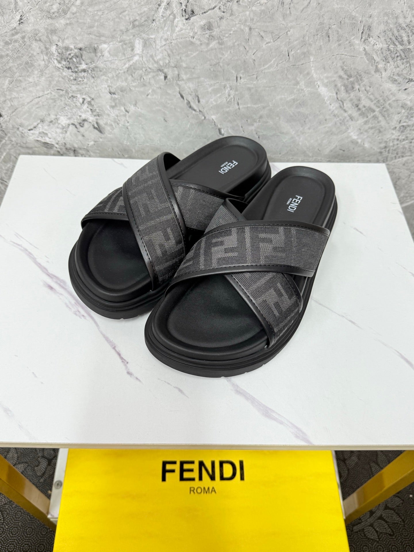 LuxluxHouse Best Quality Sandals Fendi