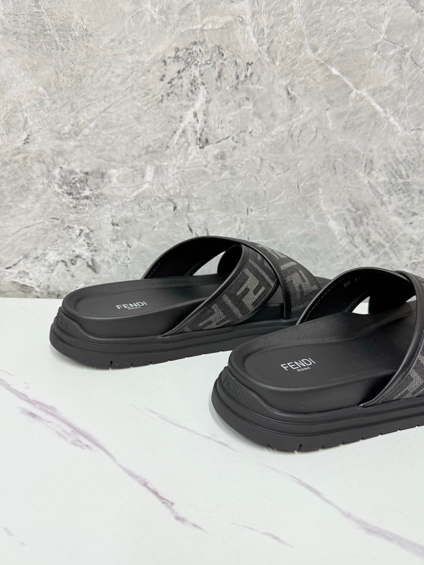 LuxluxHouse Best Quality Sandals Fendi