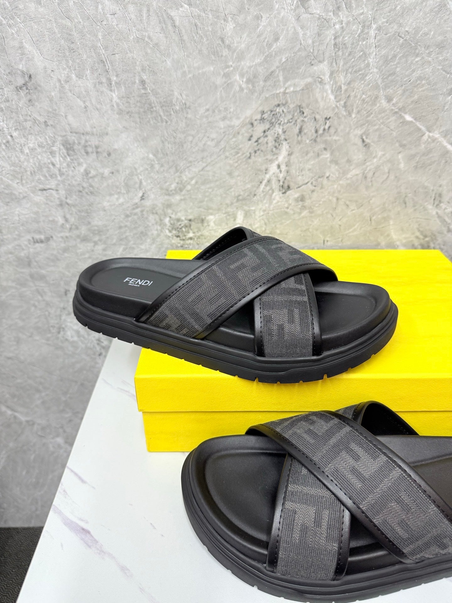 LuxluxHouse Best Quality Sandals Fendi