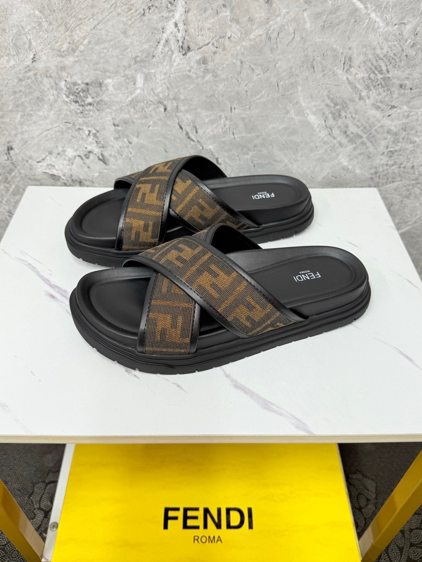 LuxluxHouse Best Quality Sandals Fendi