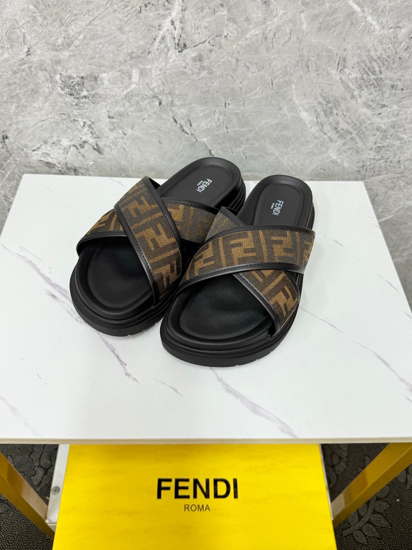 LuxluxHouse Best Quality Sandals Fendi