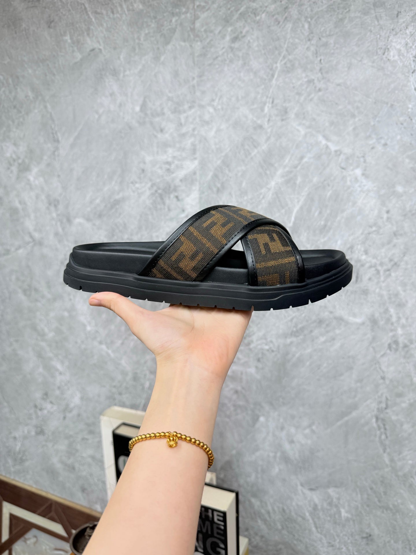 LuxluxHouse Best Quality Sandals Fendi