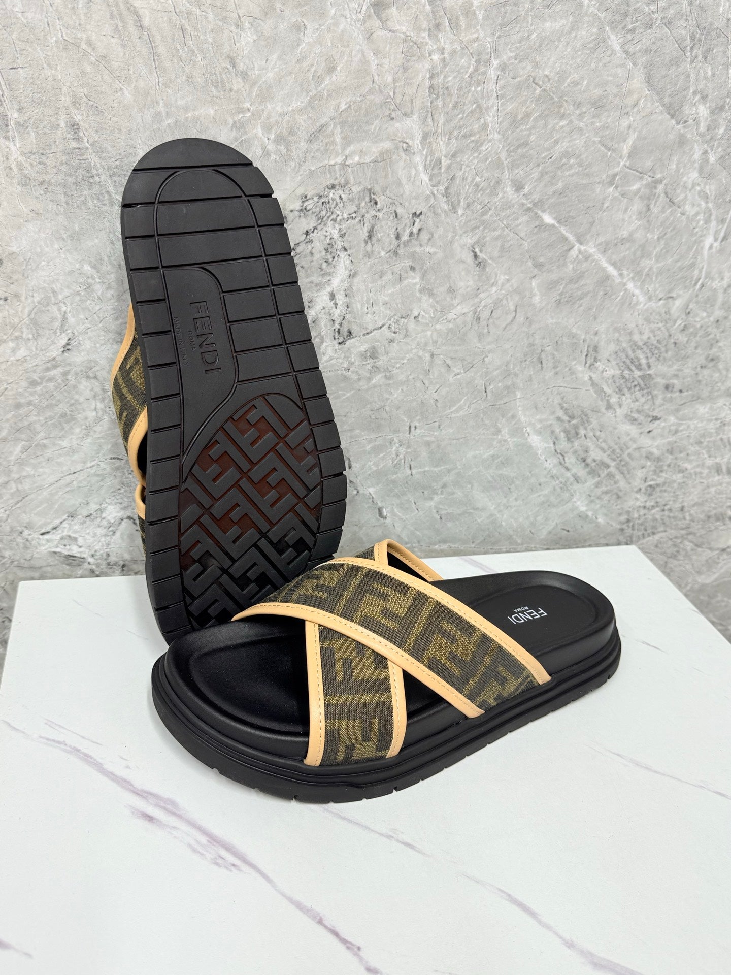 LuxluxHouse Best Quality Sandals Fendi