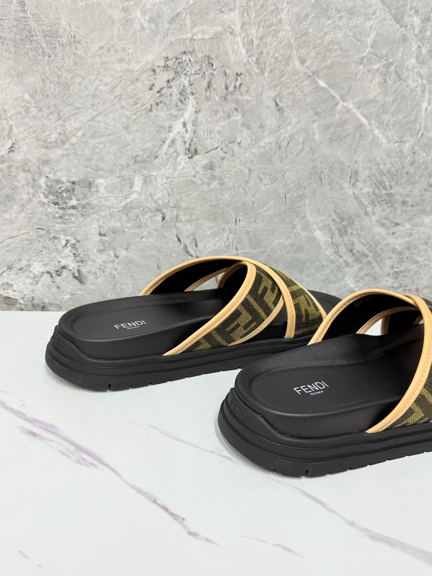 LuxluxHouse Best Quality Sandals Fendi