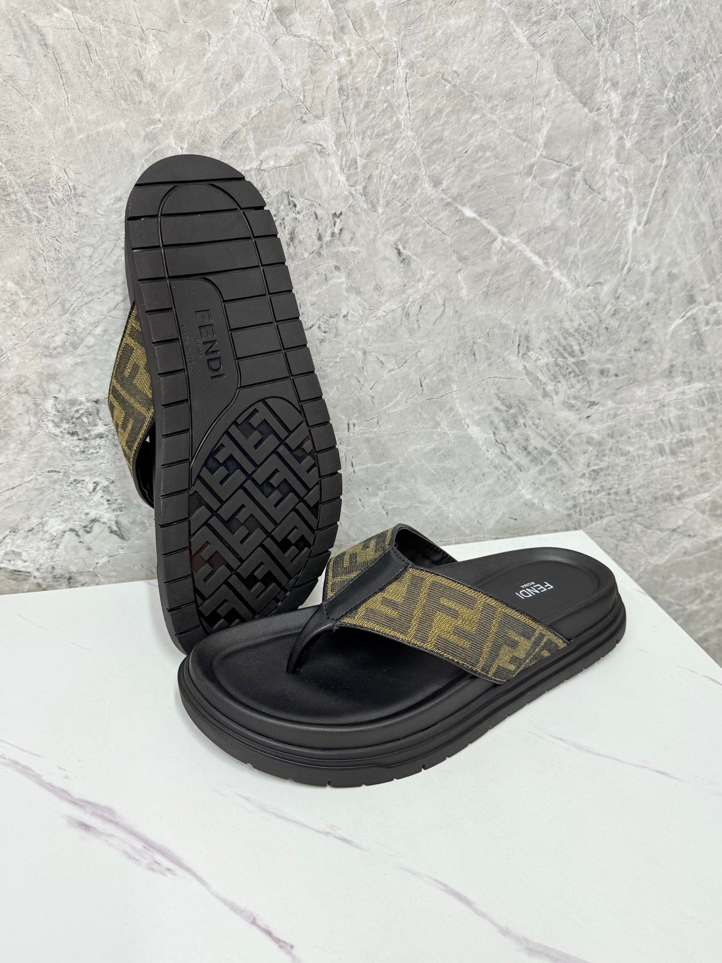 LuxluxHouse Best Quality Sandals Fendi