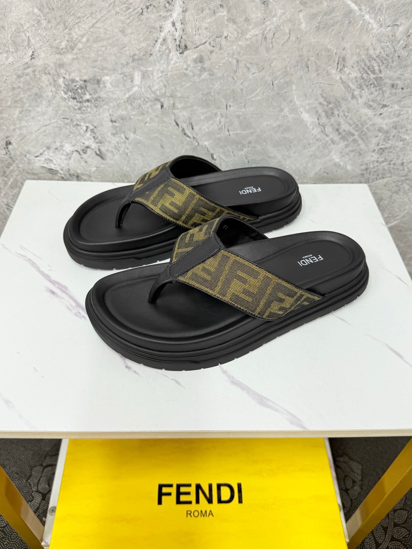 LuxluxHouse Best Quality Sandals Fendi