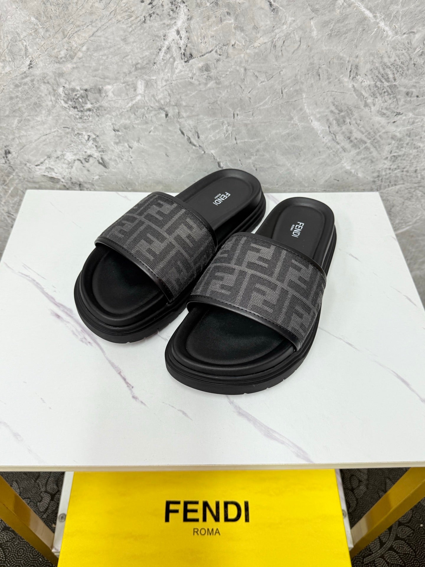 LuxluxHouse Best Quality Sandals Fendi