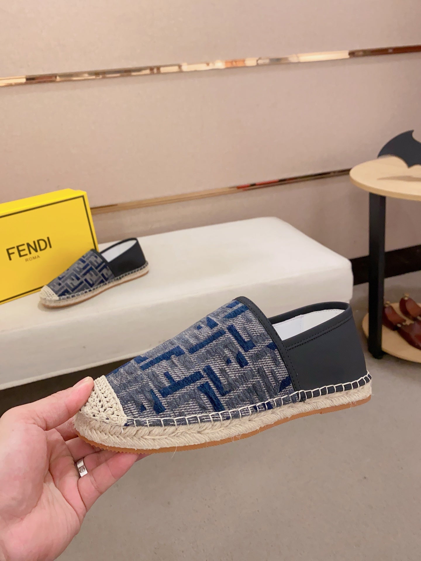 LuxluxHouse Best Quality Shoes Fendi