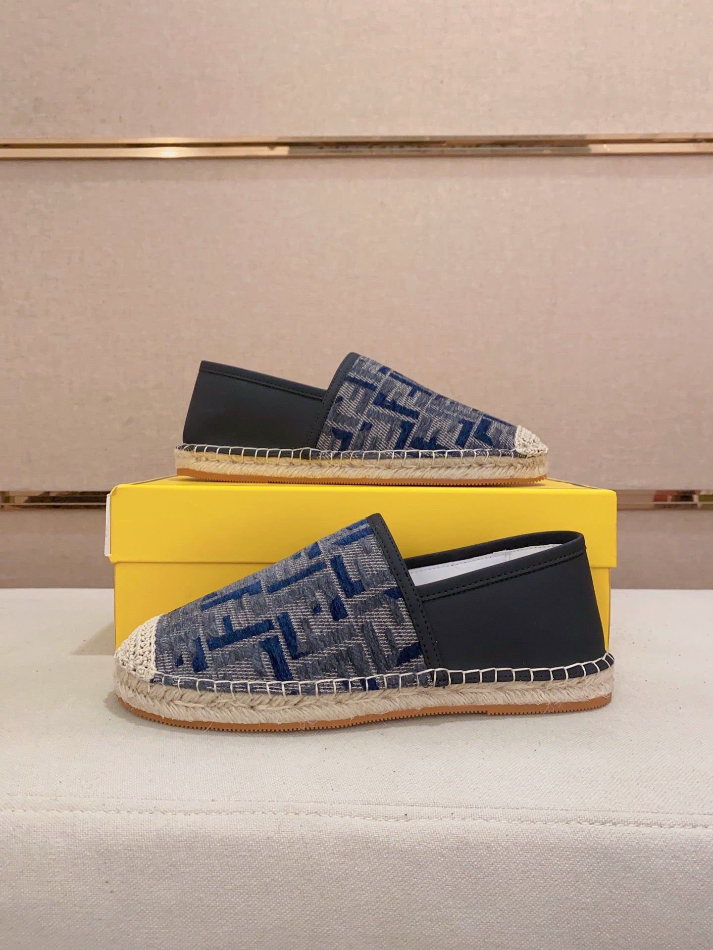 LuxluxHouse Best Quality Shoes Fendi