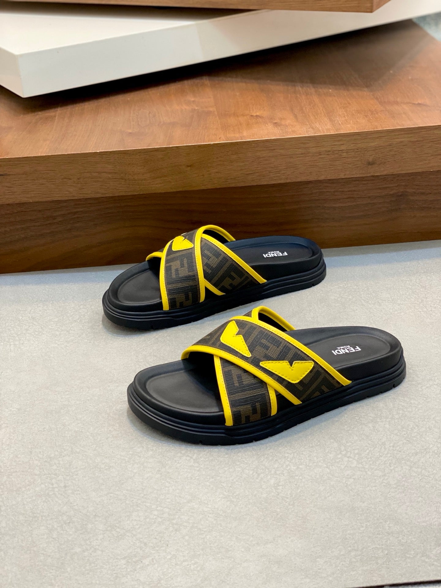 LuxluxHouse Best Quality Sandals Fendi