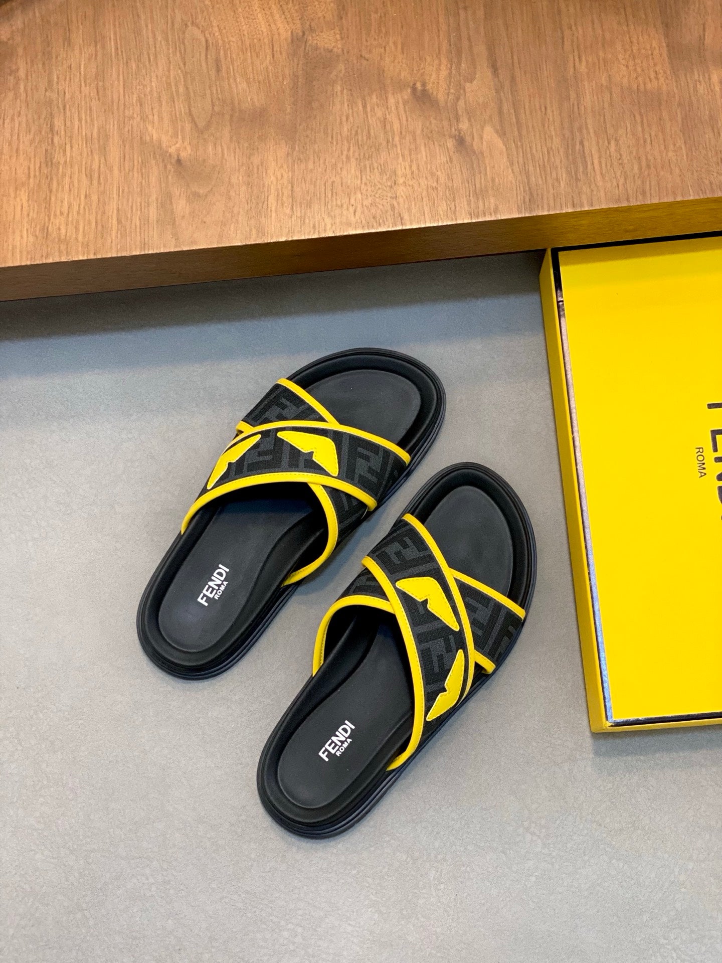 LuxluxHouse Best Quality Sandals Fendi