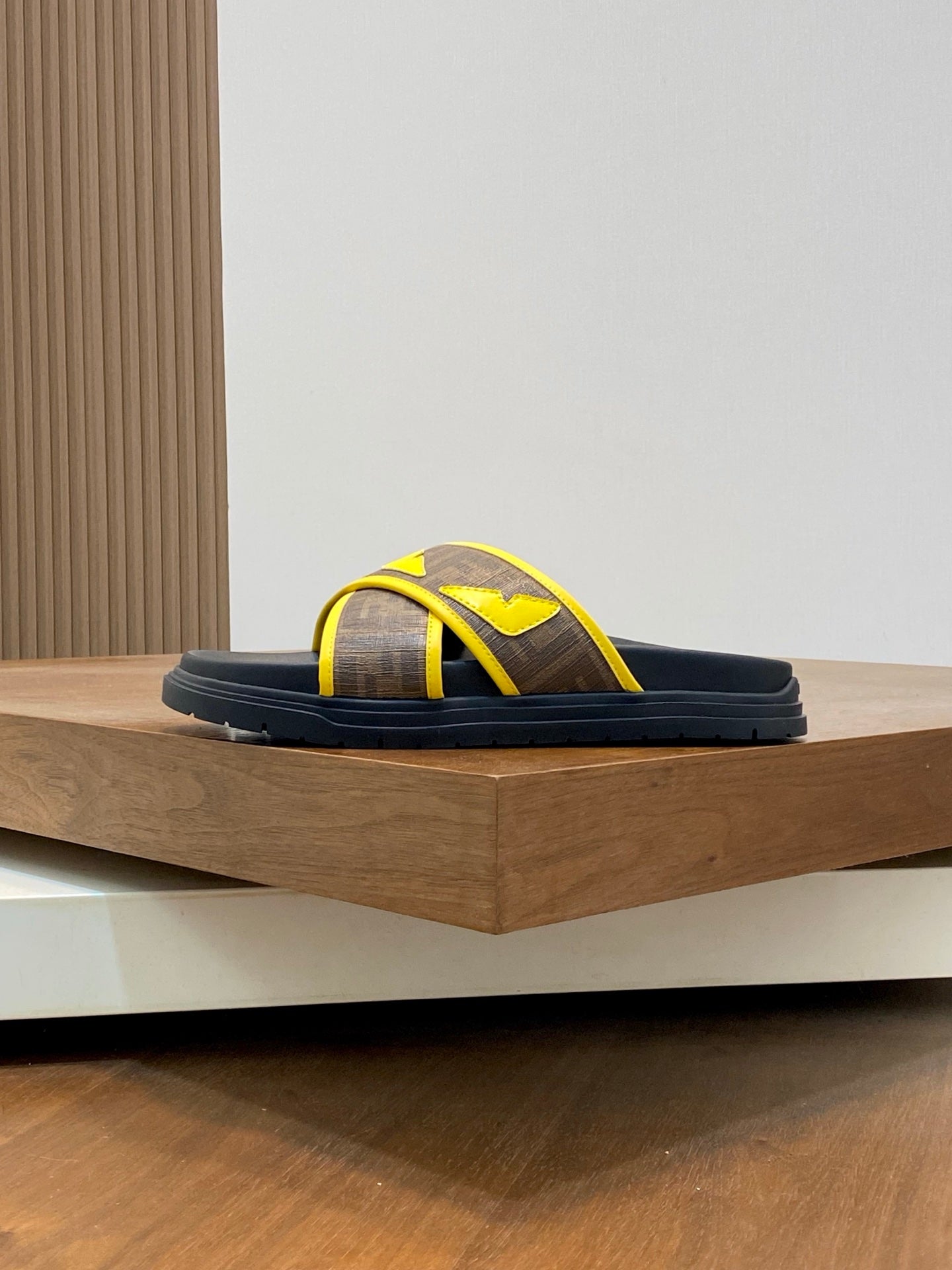 LuxluxHouse Best Quality Sandals Fendi