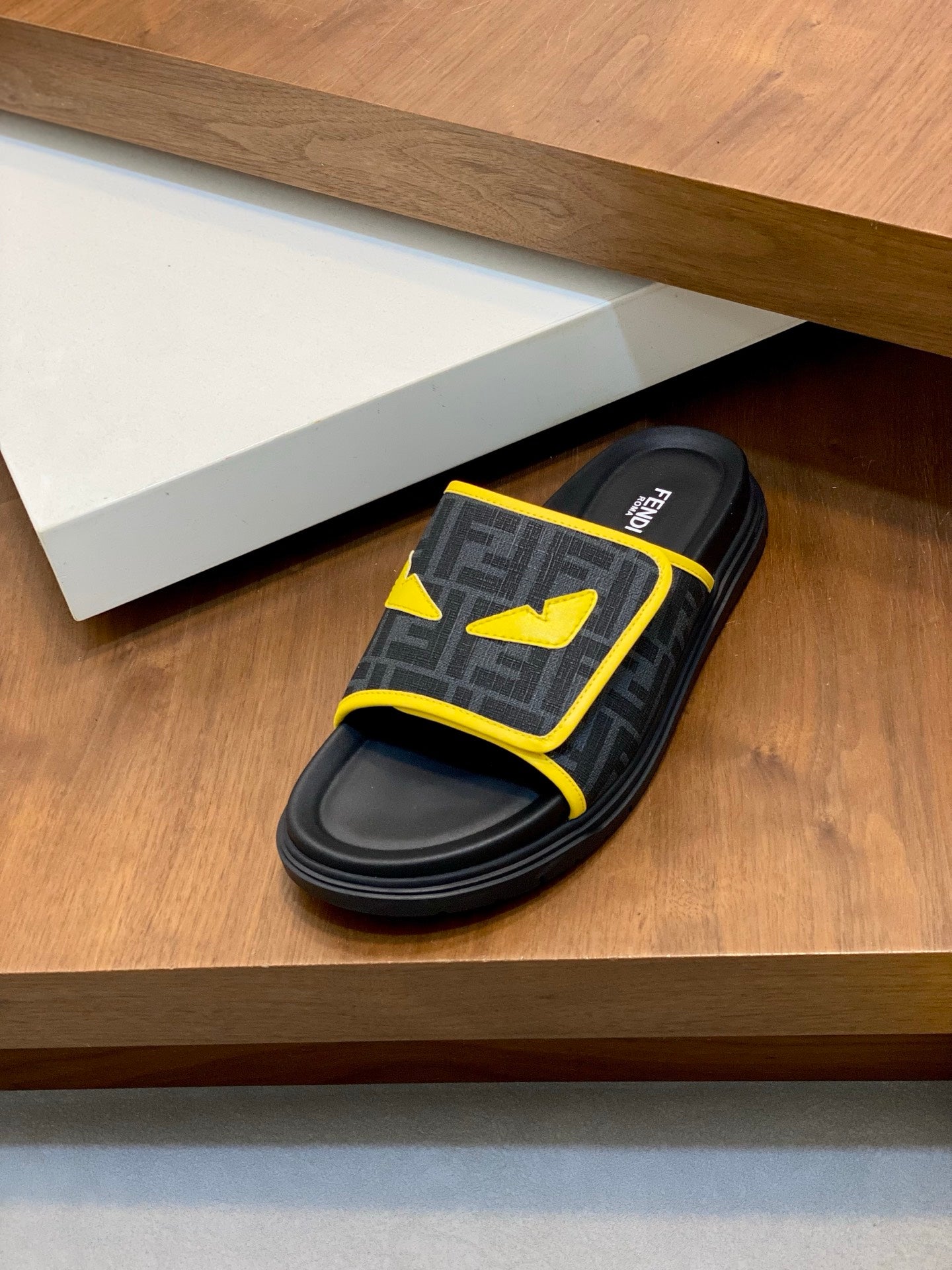 LuxluxHouse Best Quality Sandals Fendi