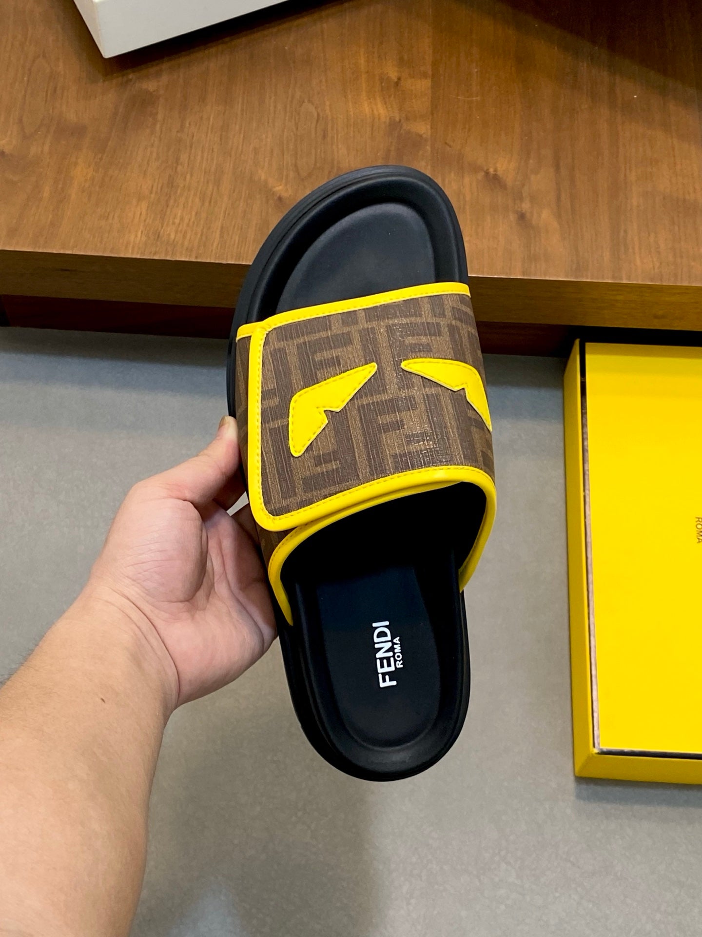 LuxluxHouse Best Quality Sandals Fendi