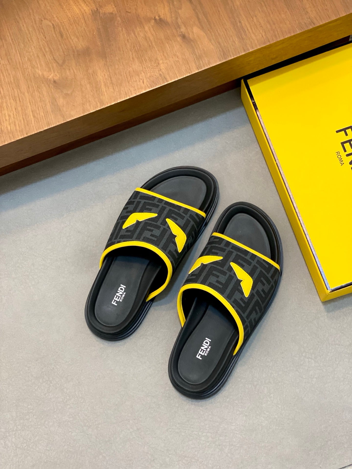 LuxluxHouse Best Quality Sandals Fendi