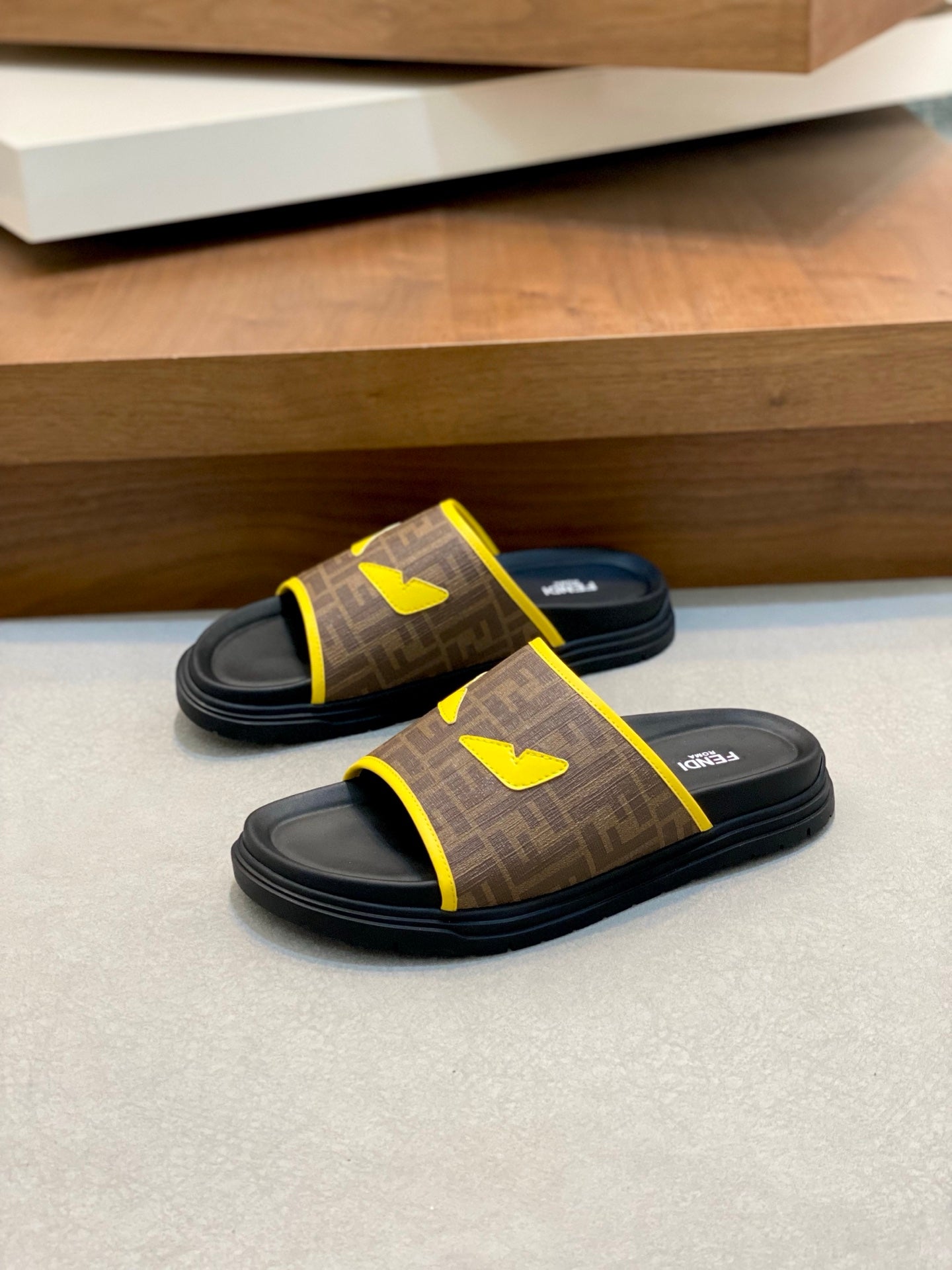 LuxluxHouse Best Quality Sandals Fendi