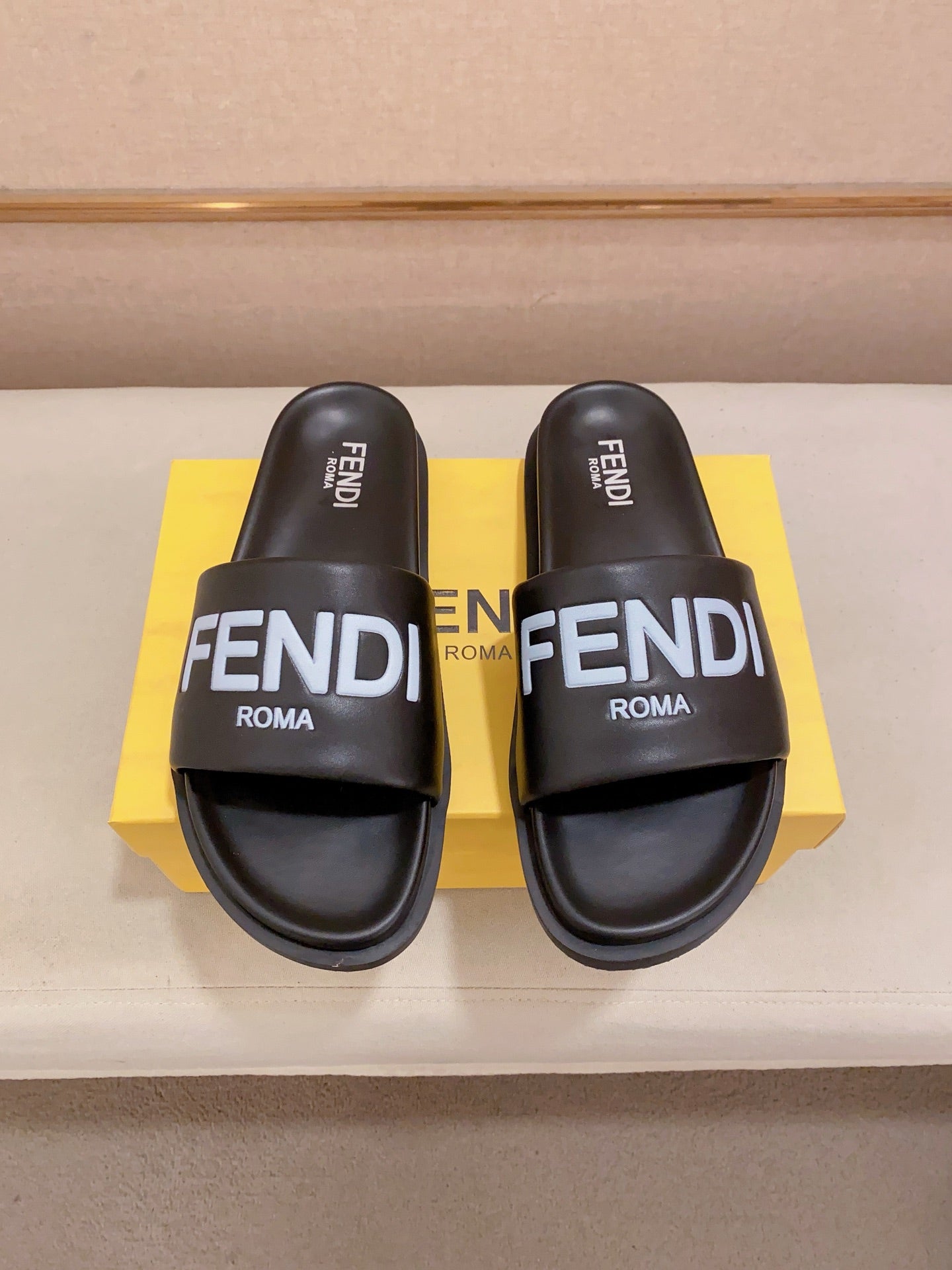LuxluxHouse Best Quality Sandals Fendi