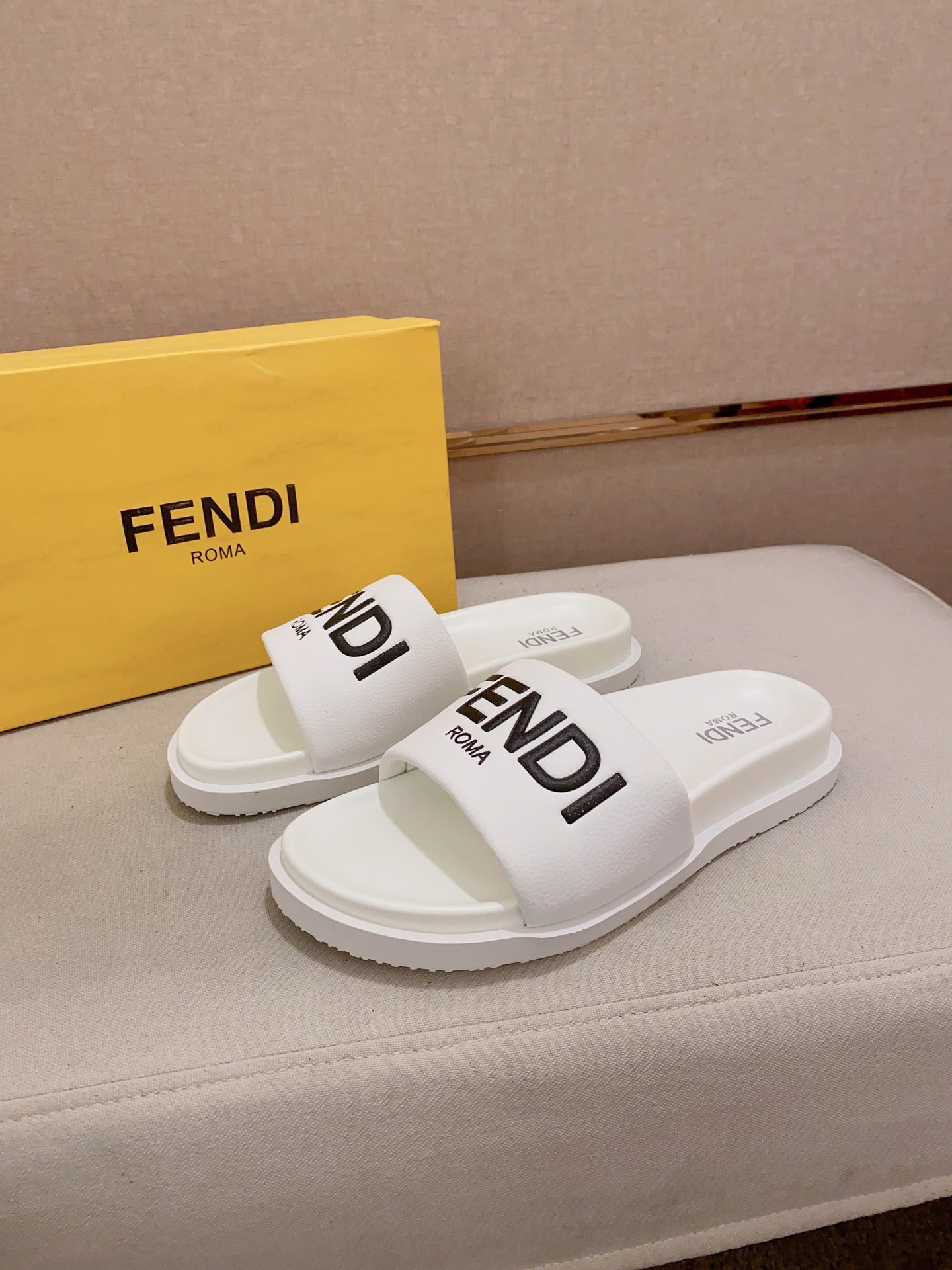 LuxluxHouse Best Quality Sandals Fendi