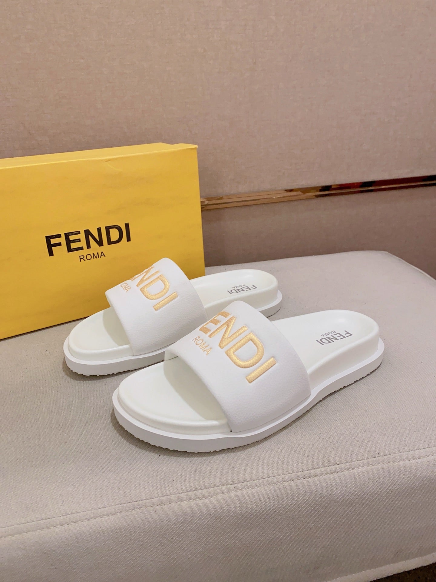 LuxluxHouse Best Quality Sandals Fendi