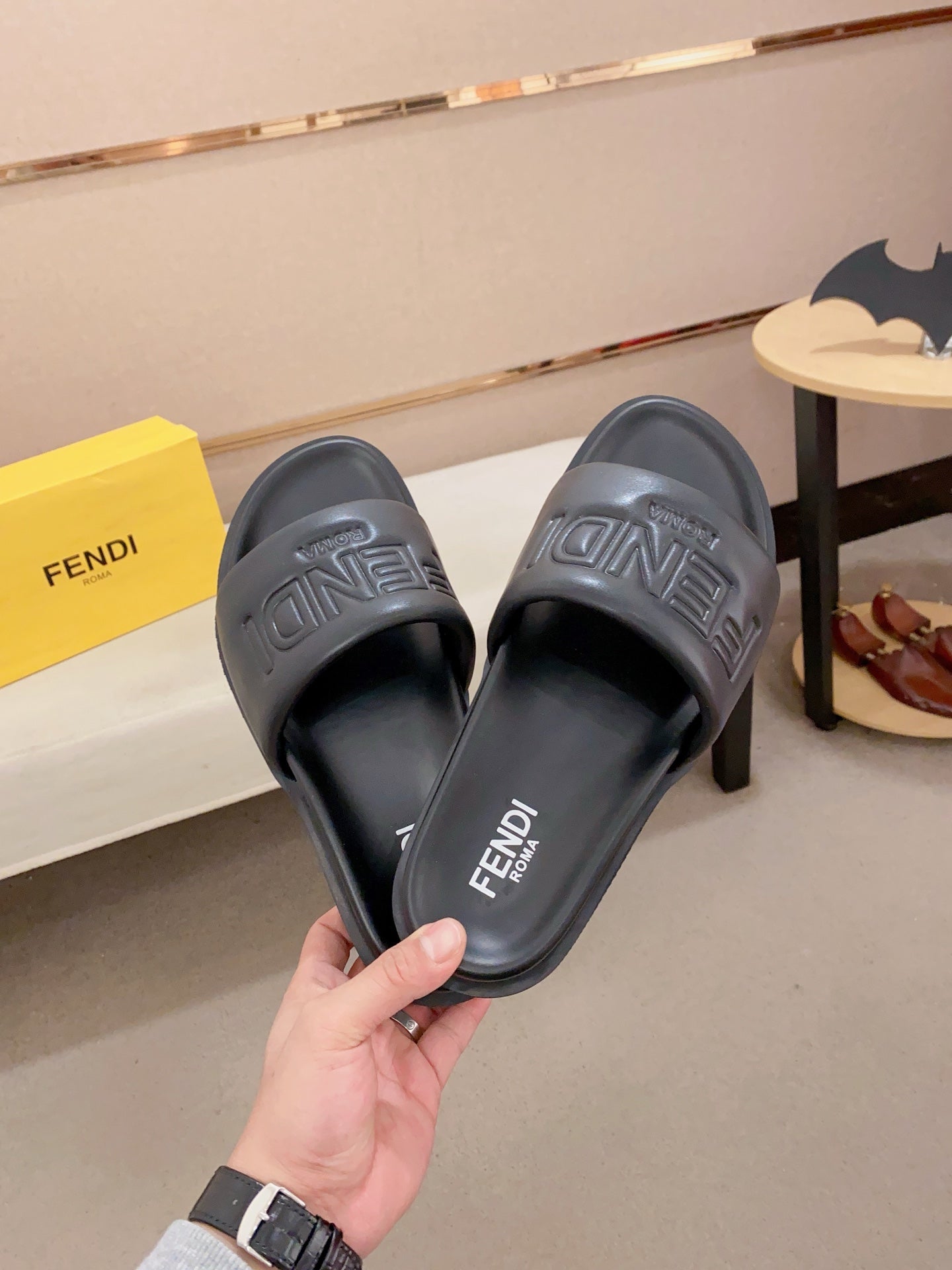 LuxluxHouse Best Quality Sandals Fendi