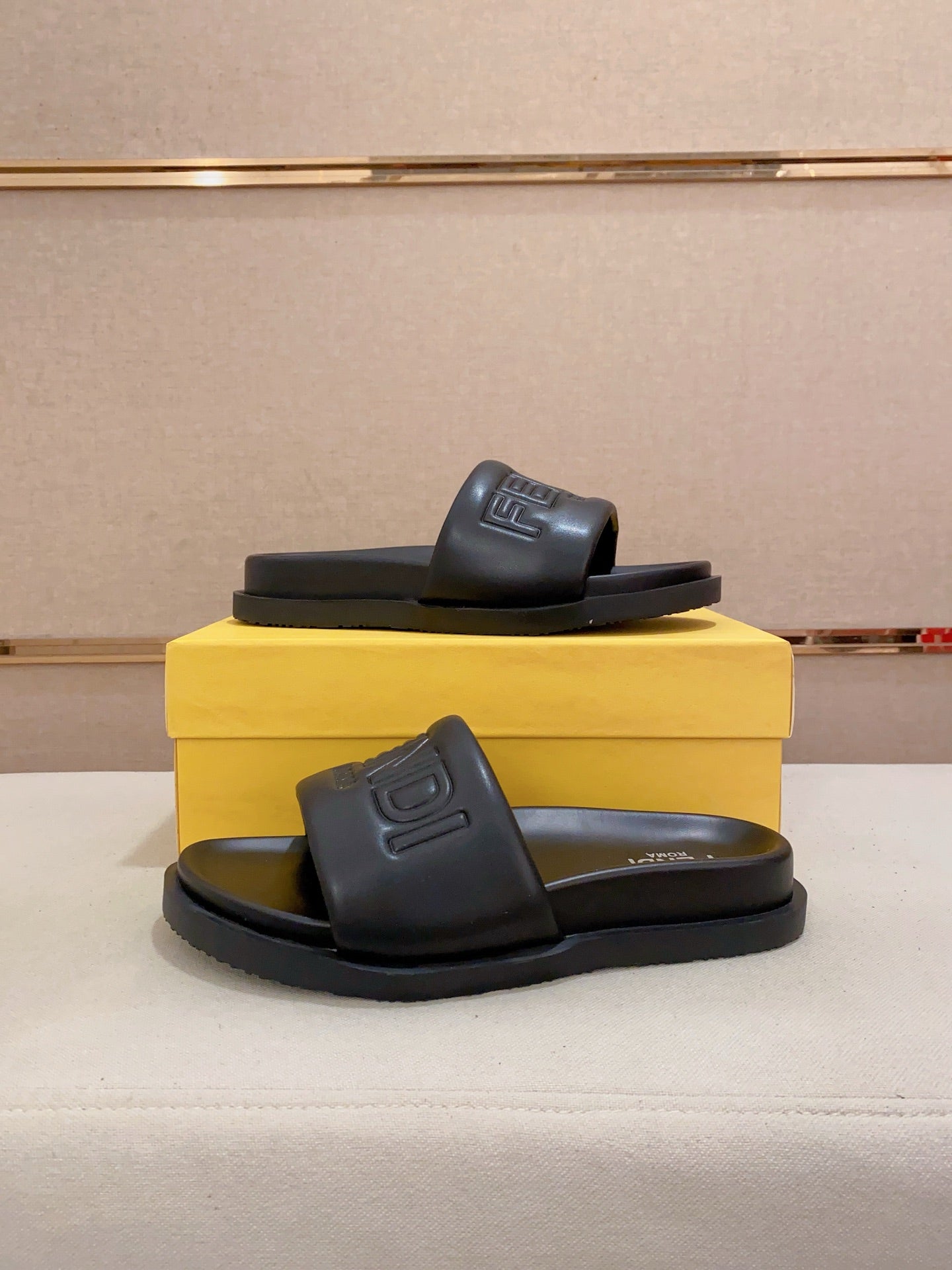 LuxluxHouse Best Quality Sandals Fendi