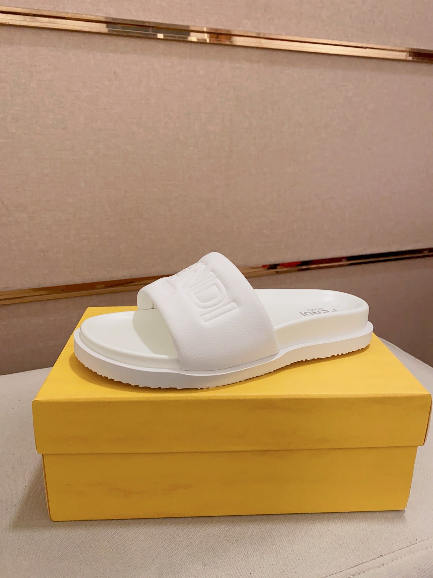 LuxluxHouse Best Quality Sandals Fendi