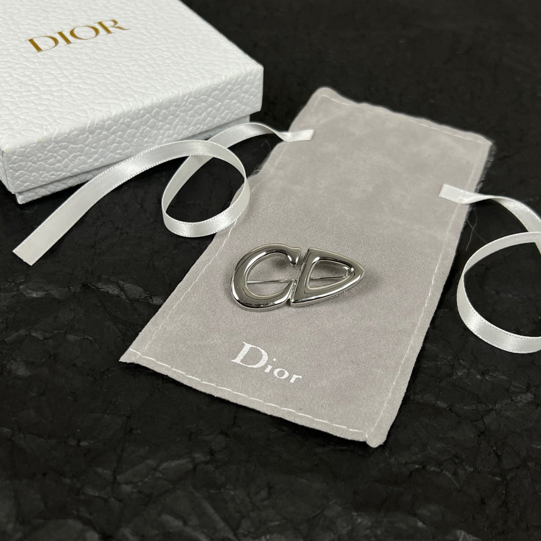 LuxluxHouse Best Quality Accessories Brooch Dior