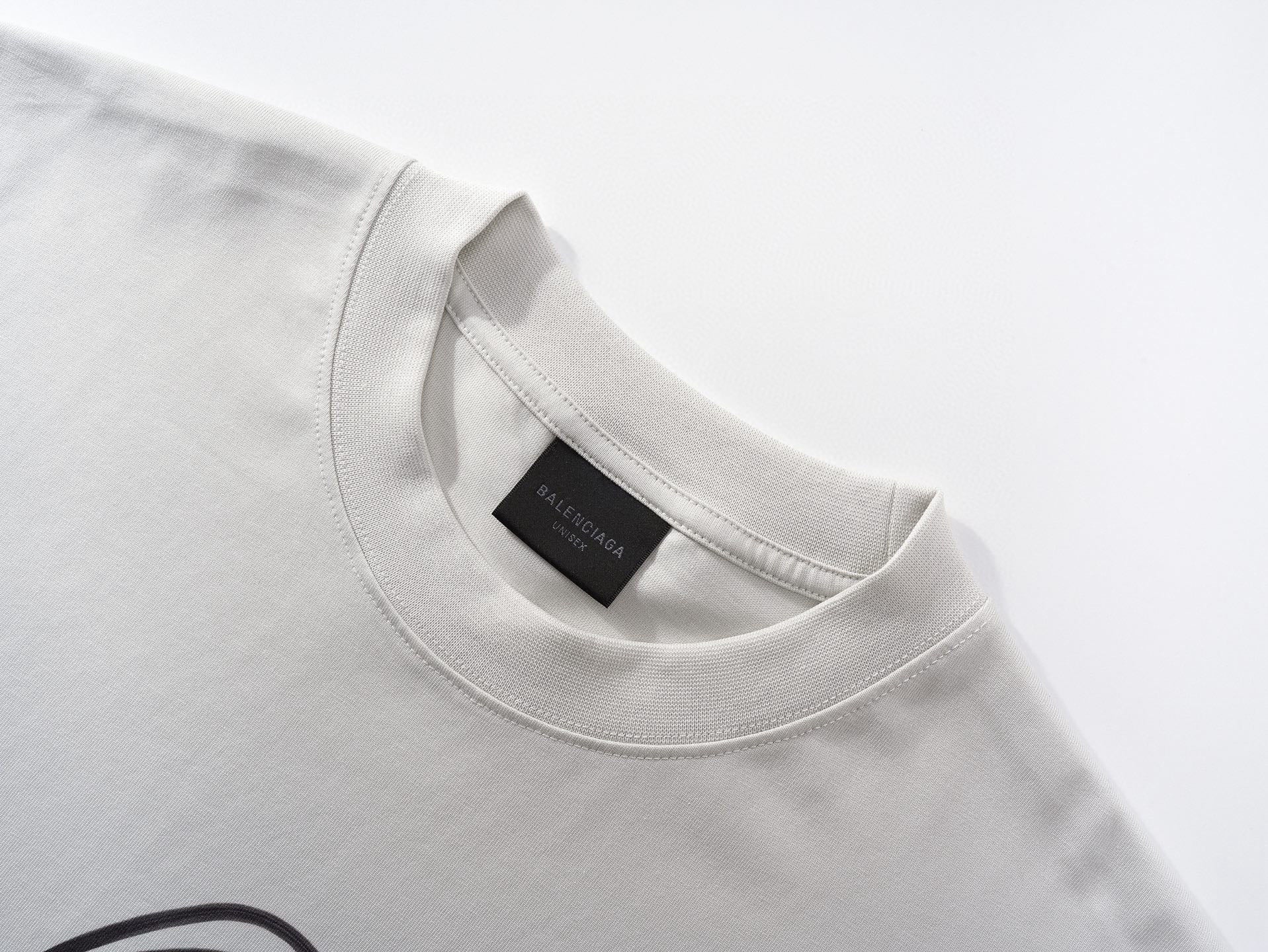 LuxluxHouse Best Quality Clothes Balenciaga T-shirt