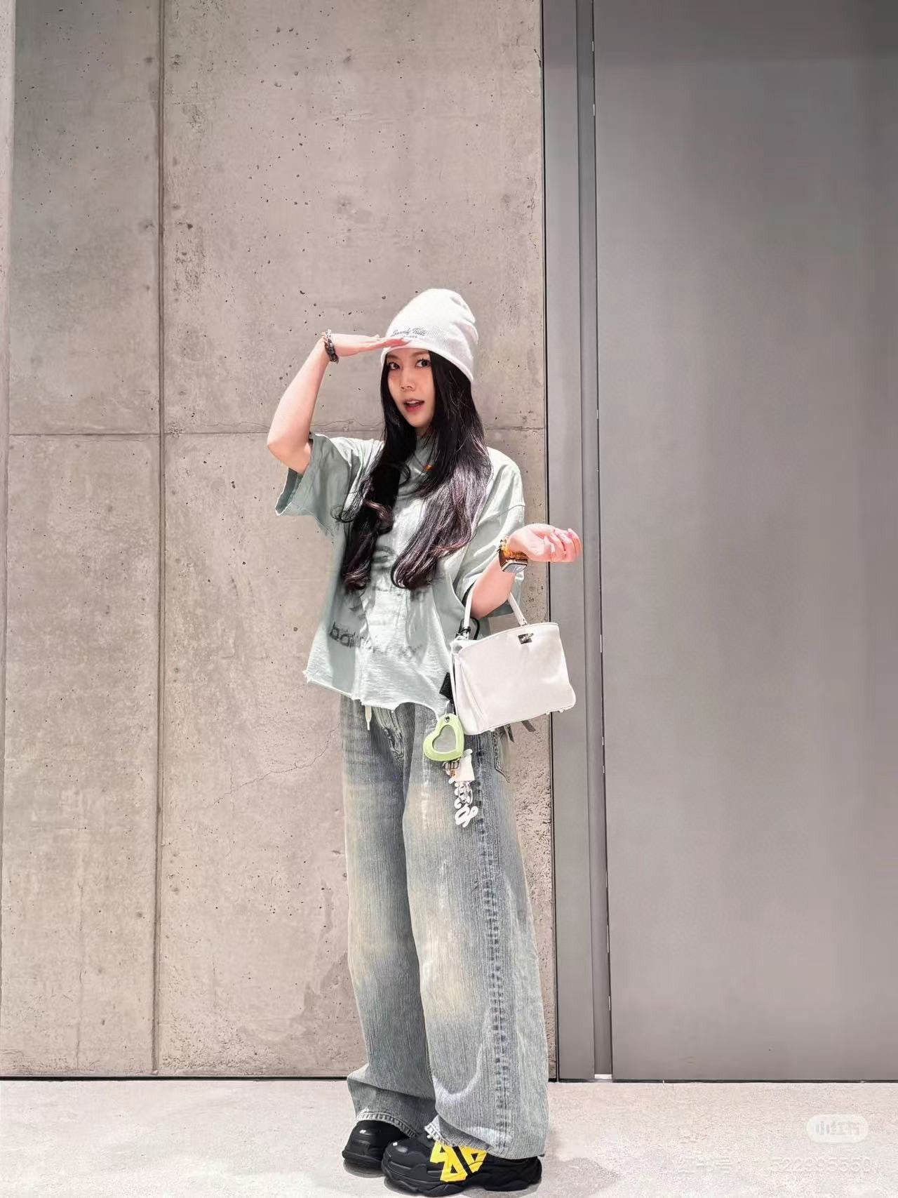 LuxluxHouse Best Quality Clothes Balenciaga T-shirt