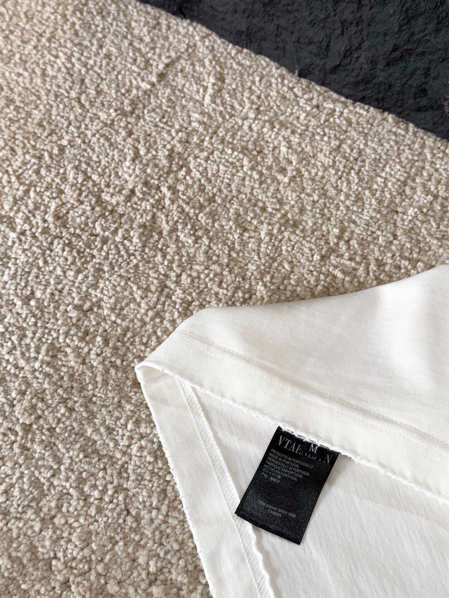 LuxluxHouse Best Quality Clothes T-shirt Vivienne Westwood