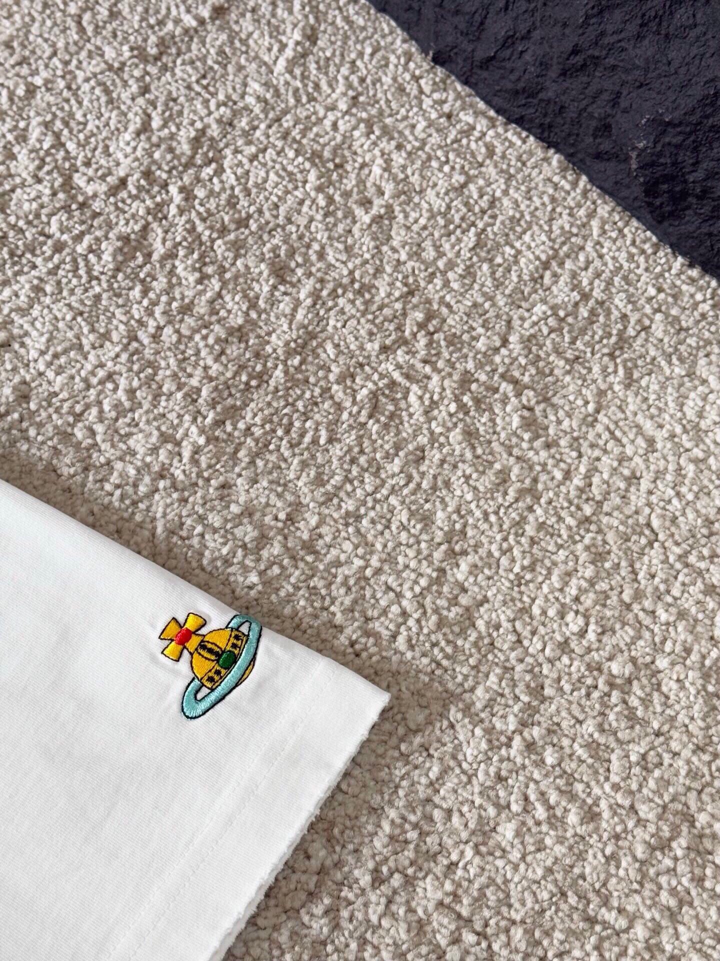 LuxluxHouse Best Quality Clothes T-shirt Vivienne Westwood